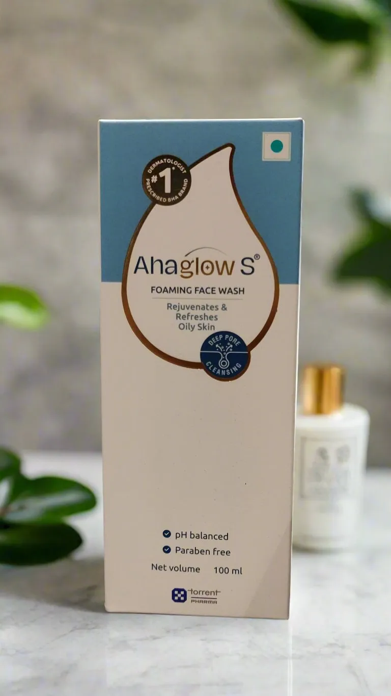 Ahaglow S foaming face wash